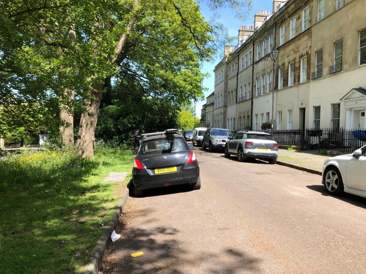 Grosvenor Place Spacious Studio Apartment Bath Exterior photo